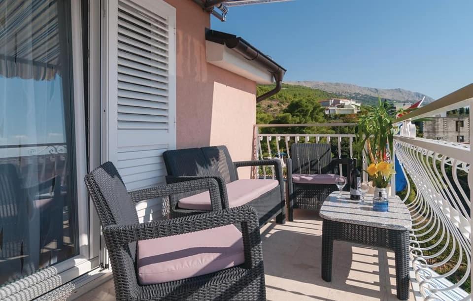 Apartment Mm Podstrana