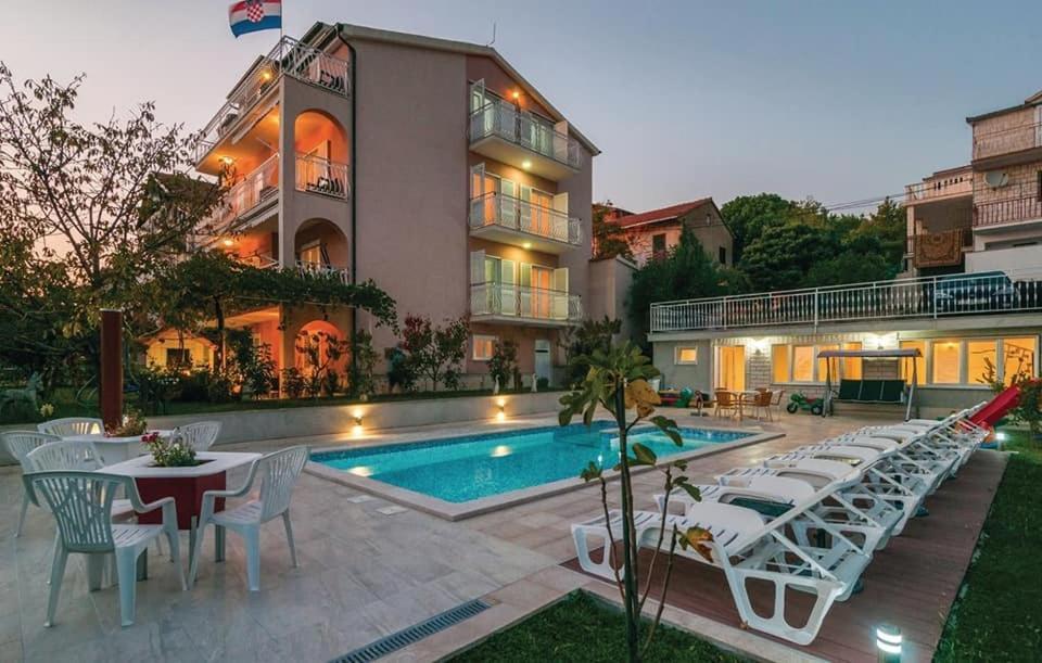 Apartment Mm